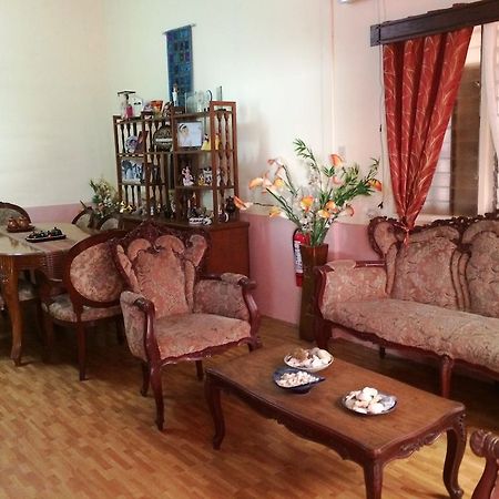 Bed and Breakfast Ysabelle Mansion Puerto Princesa Exterior foto