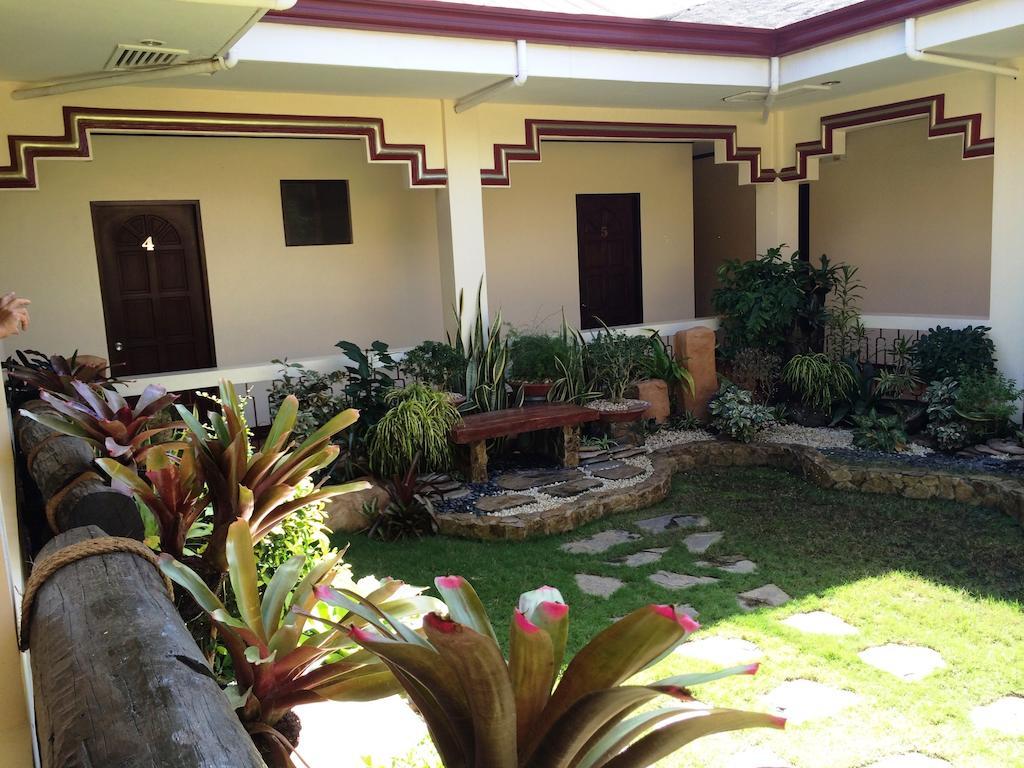 Bed and Breakfast Ysabelle Mansion Puerto Princesa Exterior foto