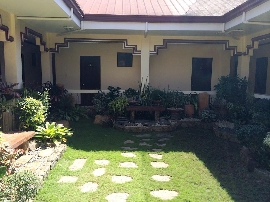Bed and Breakfast Ysabelle Mansion Puerto Princesa Exterior foto