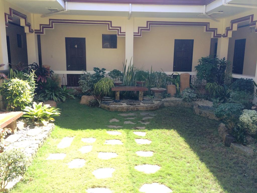 Bed and Breakfast Ysabelle Mansion Puerto Princesa Exterior foto