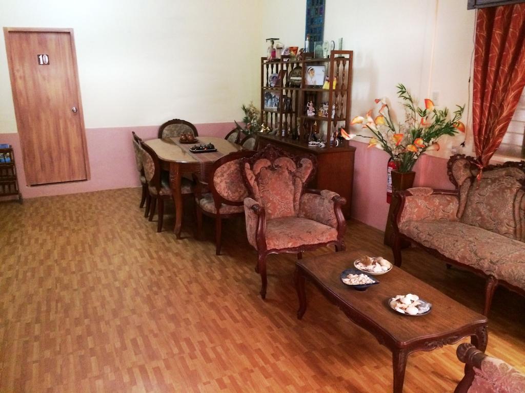Bed and Breakfast Ysabelle Mansion Puerto Princesa Exterior foto