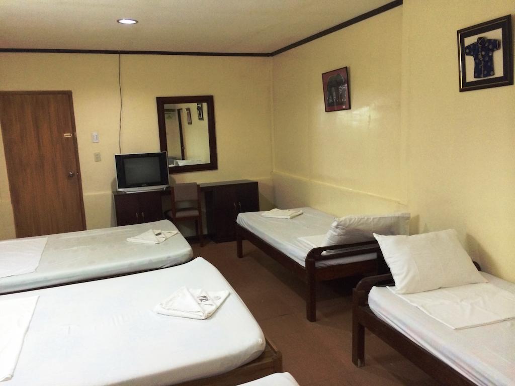 Bed and Breakfast Ysabelle Mansion Puerto Princesa Exterior foto