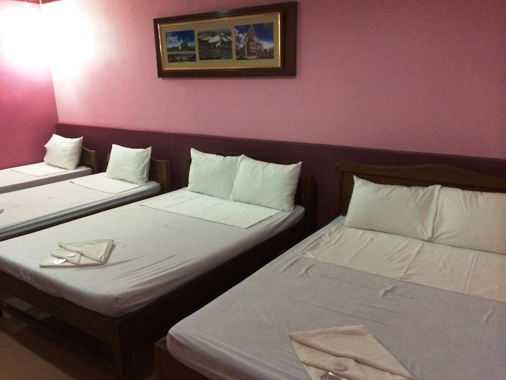 Bed and Breakfast Ysabelle Mansion Puerto Princesa Exterior foto