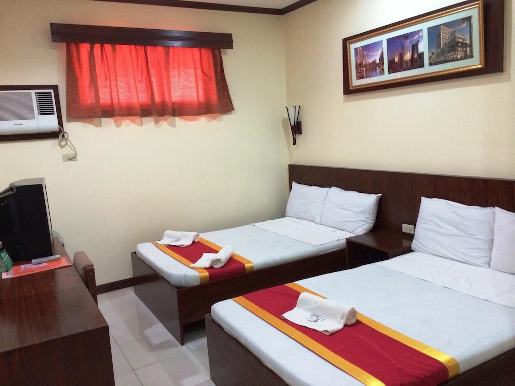 Bed and Breakfast Ysabelle Mansion Puerto Princesa Exterior foto
