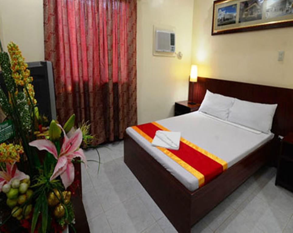 Bed and Breakfast Ysabelle Mansion Puerto Princesa Zimmer foto